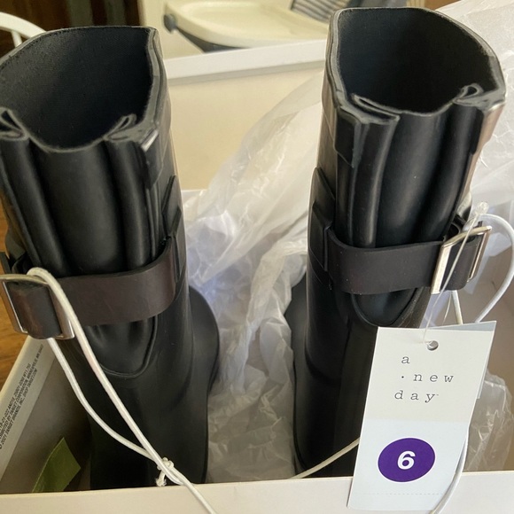 NWT A New Day Black Waterproof Rain Boots with Adjustable Strap - Picture 7 of 7